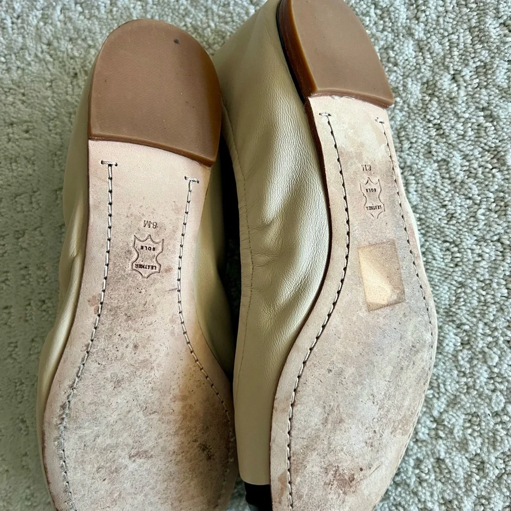 Tory Burch Two-Tone Leather Logo Minnie Ballet Flats in Cream and Black size 8